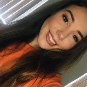 Meet your Posher, Selene